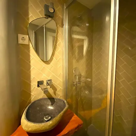 Colmeia Apartament *